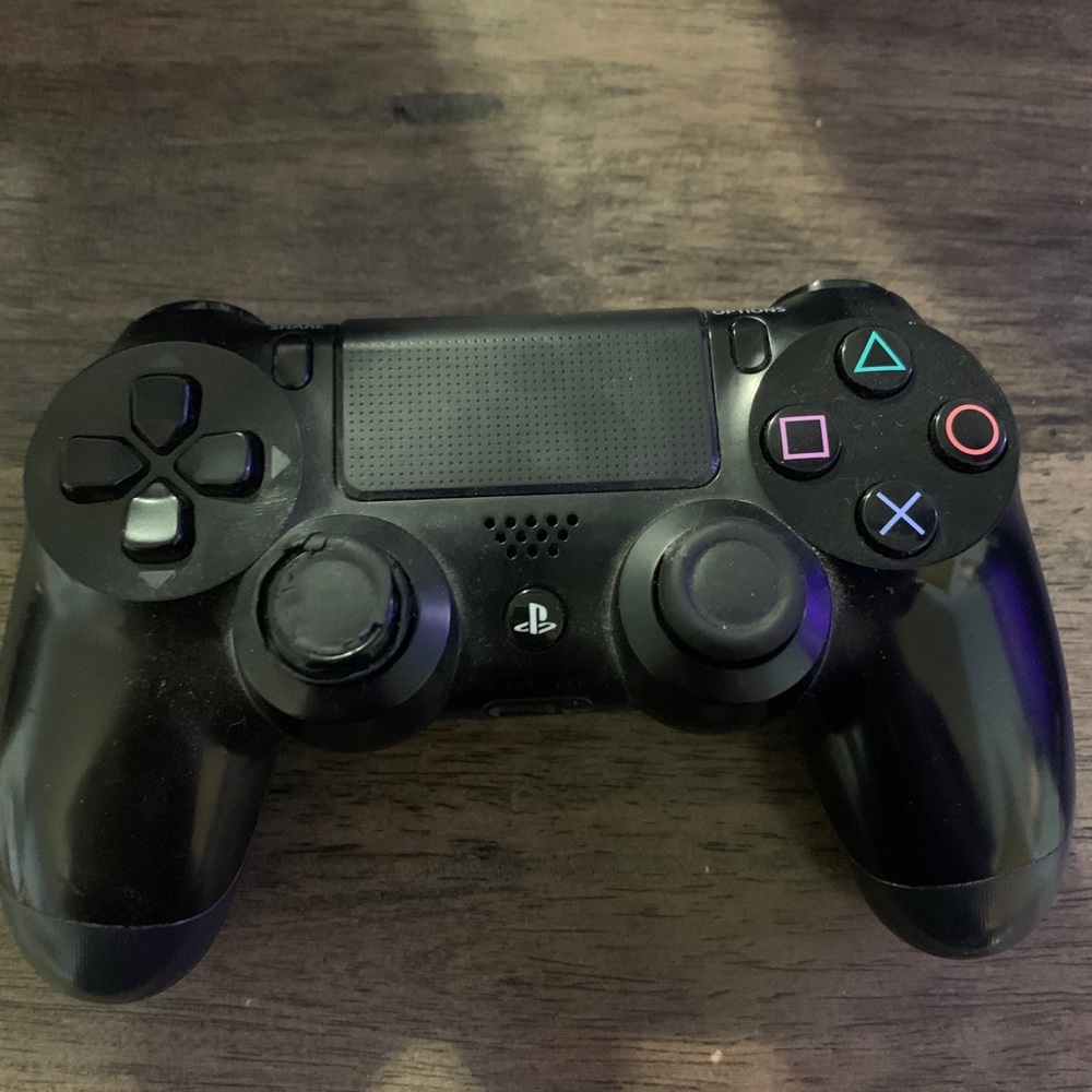 PlayStation DualShock 4 controller